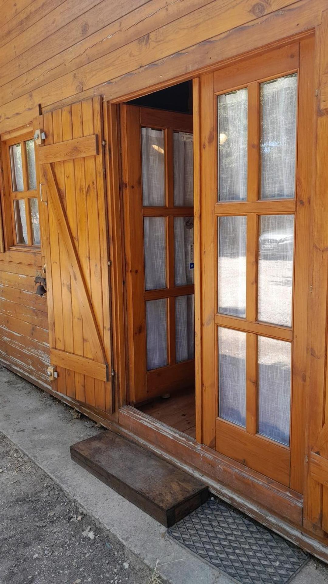 La Cabane En Bois Tourves Esterno foto