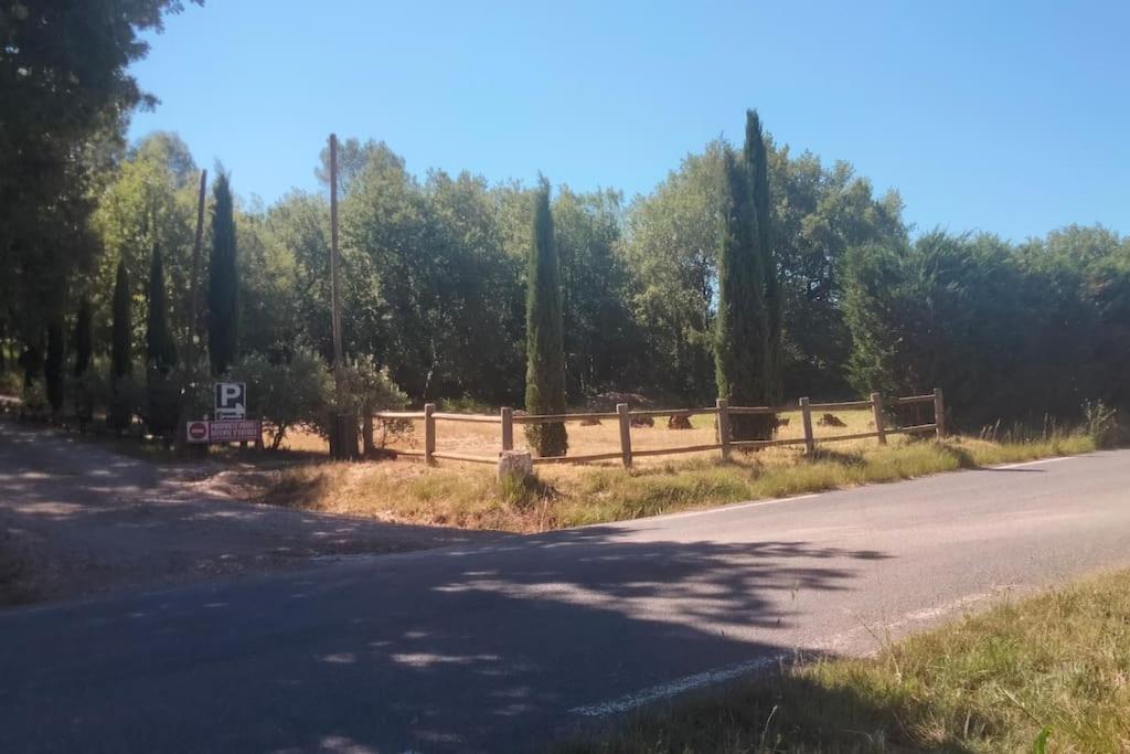 La Cabane En Bois Tourves Esterno foto