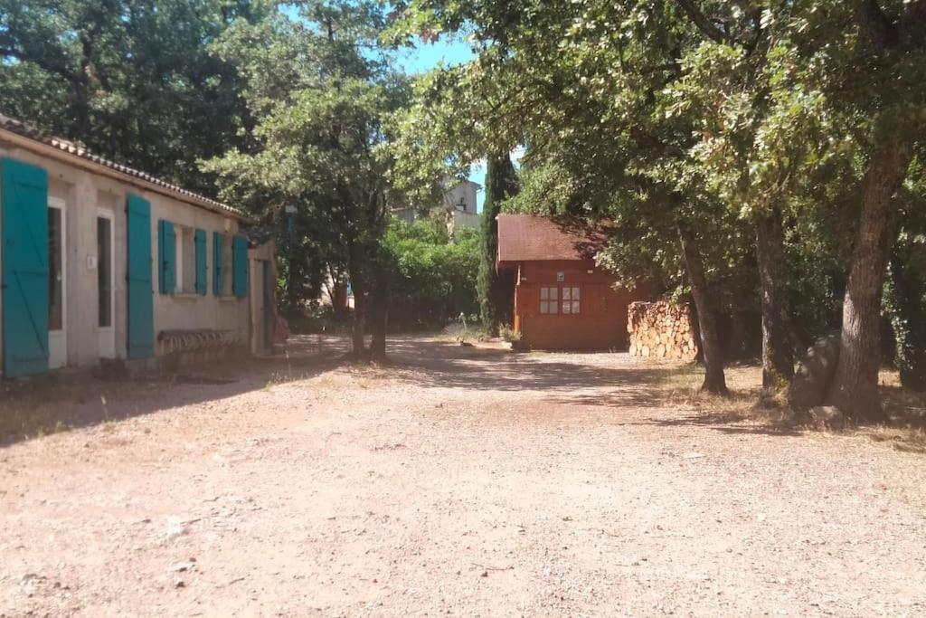 La Cabane En Bois Tourves Esterno foto